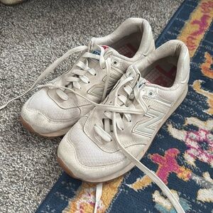 Women’s New Balance 574s